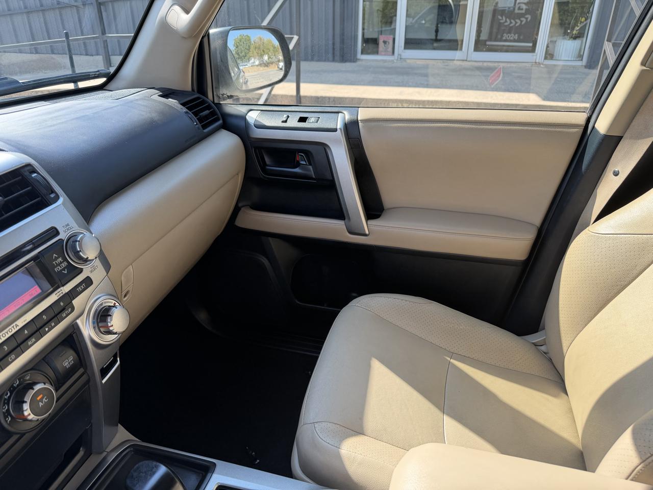 Toyota 4Runner SR5 2WD 2012