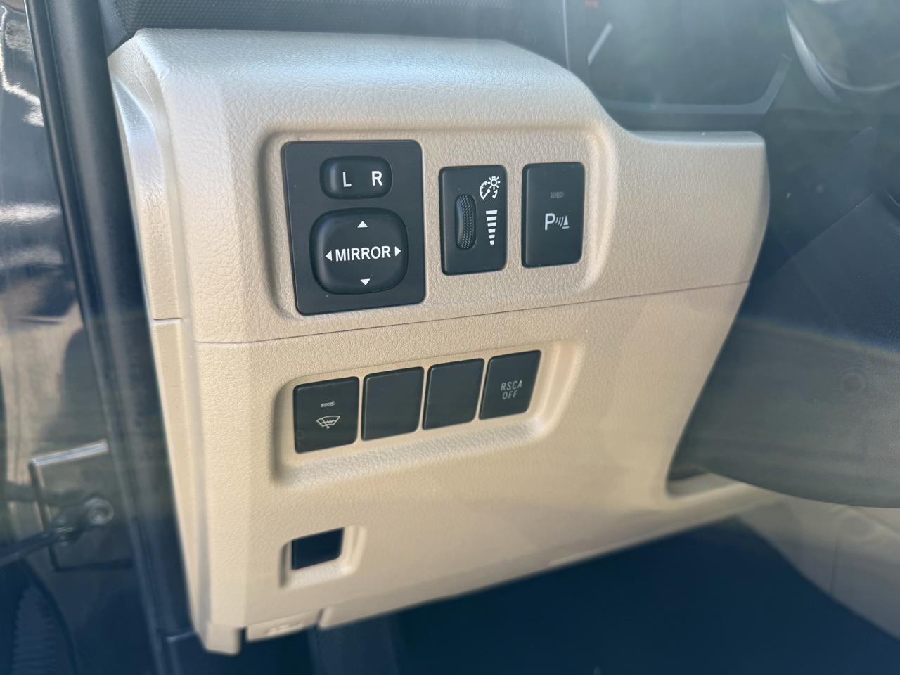 Toyota 4Runner SR5 2WD 2012