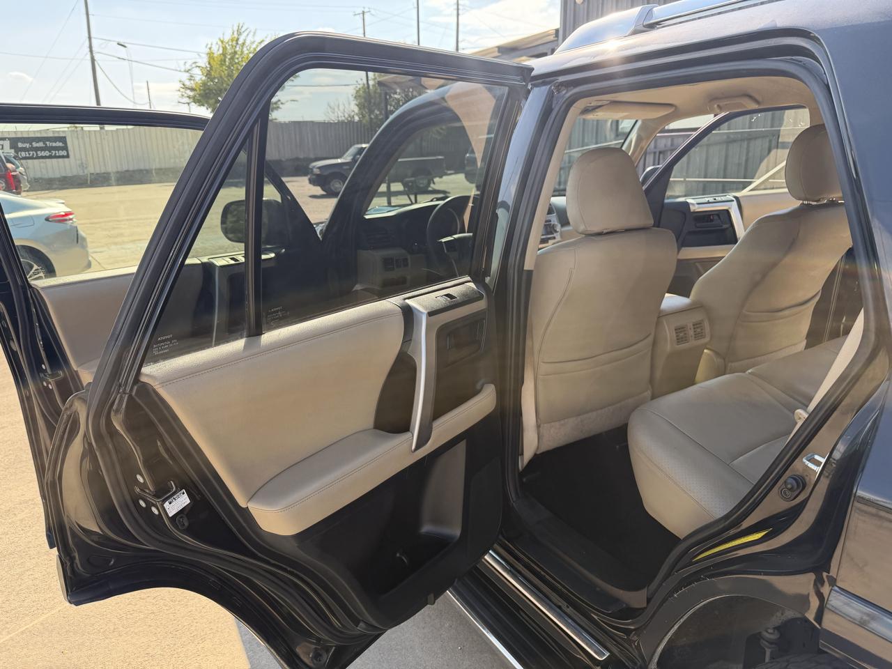 Toyota 4Runner SR5 2WD 2012