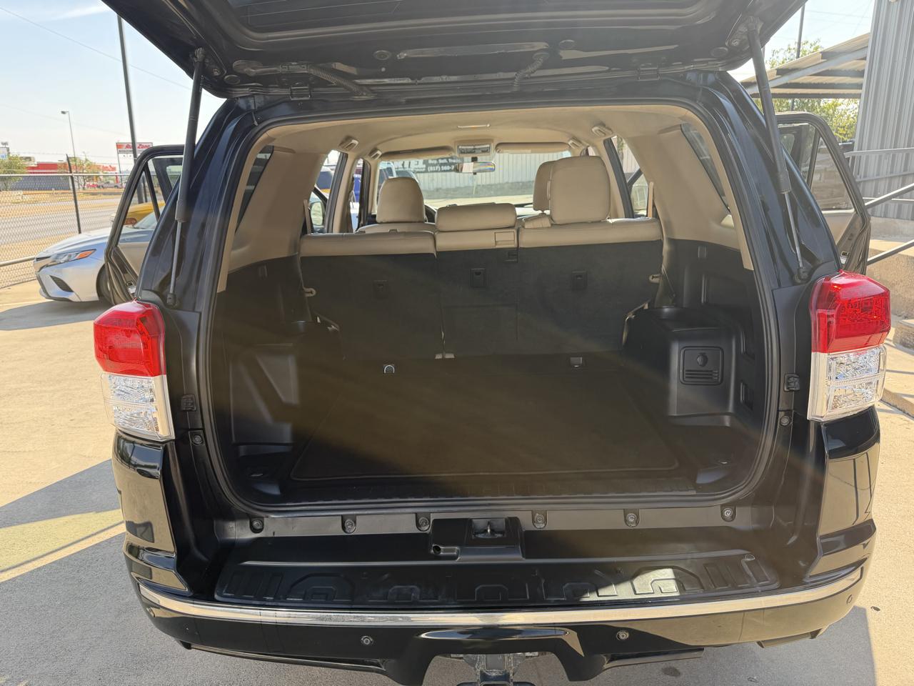 Toyota 4Runner SR5 2WD 2012