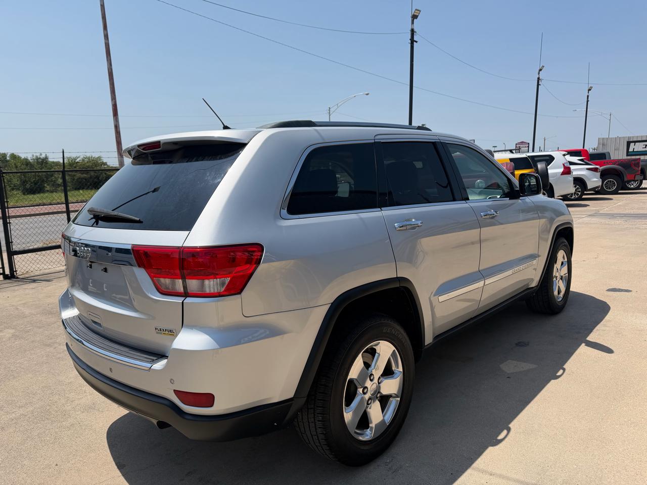 Jeep Grand Cherokee Limited 2WD 2012