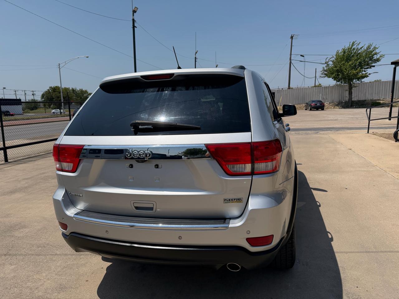 Jeep Grand Cherokee Limited 2WD 2012