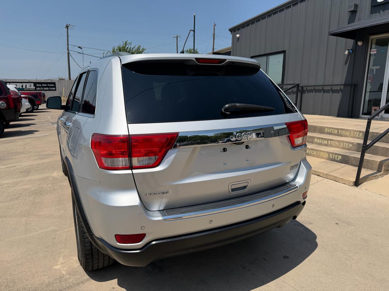 Jeep Grand Cherokee Limited 2WD 2012