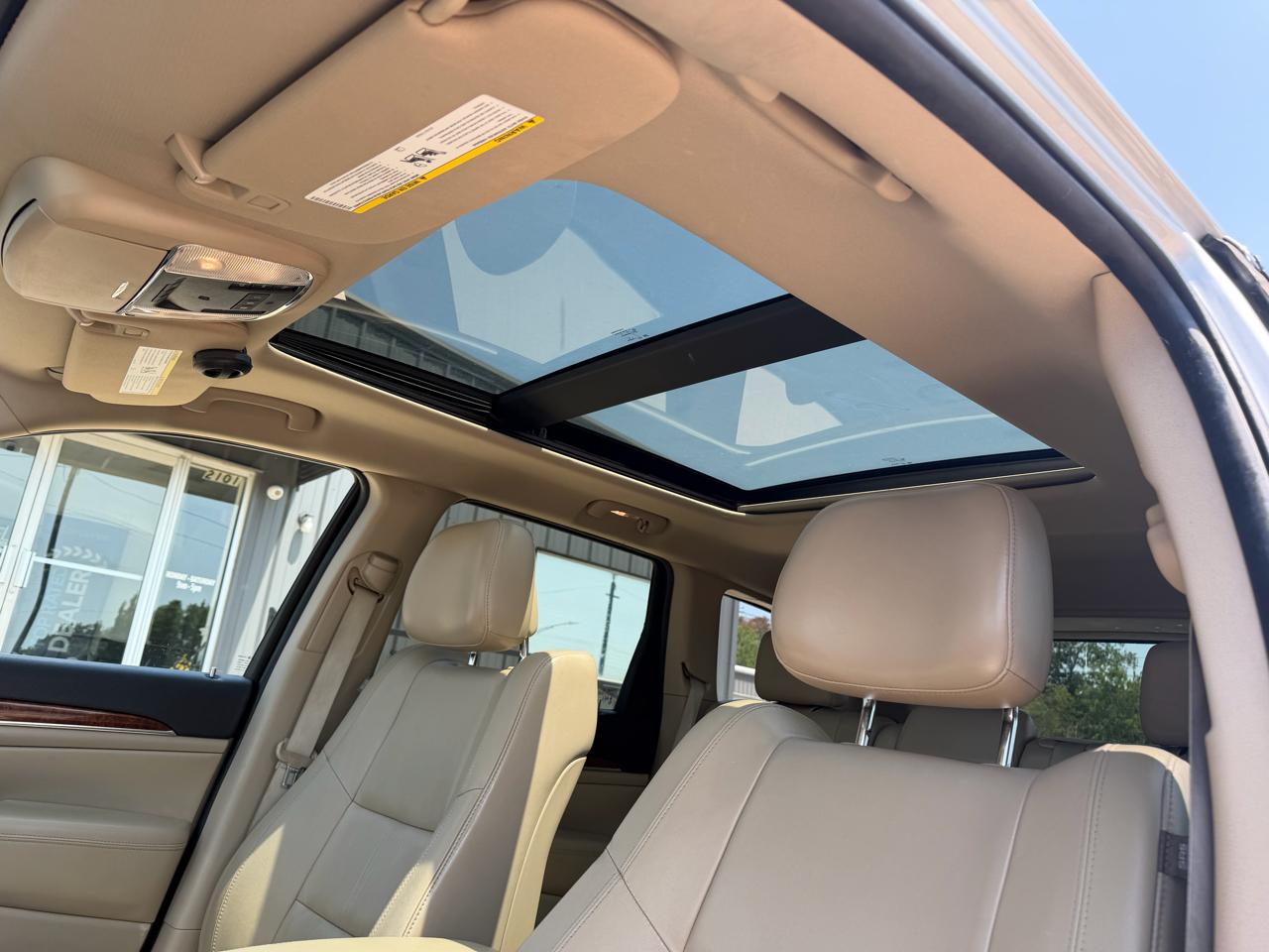 Jeep Grand Cherokee Limited 2WD 2012