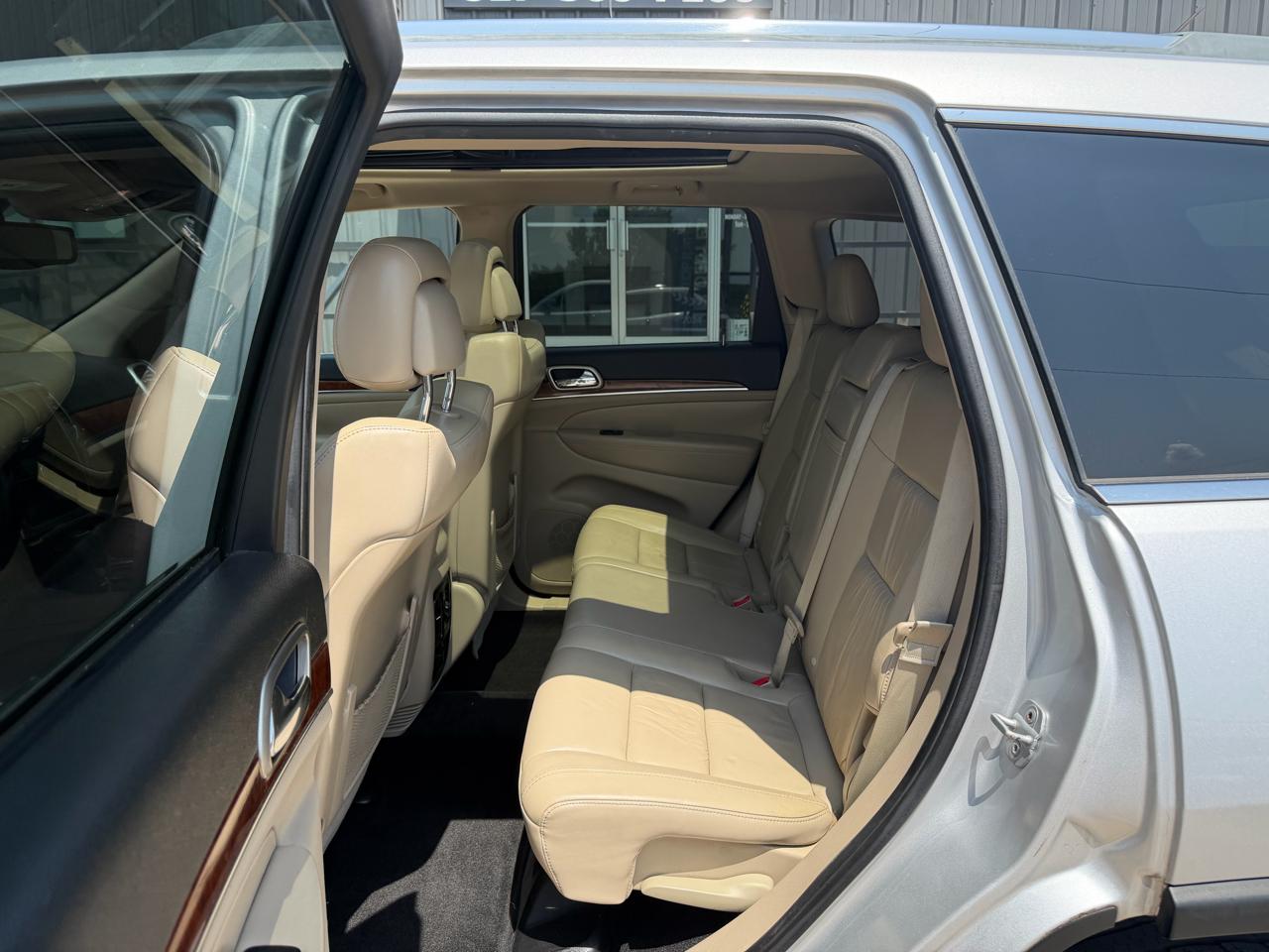 Jeep Grand Cherokee Limited 2WD 2012