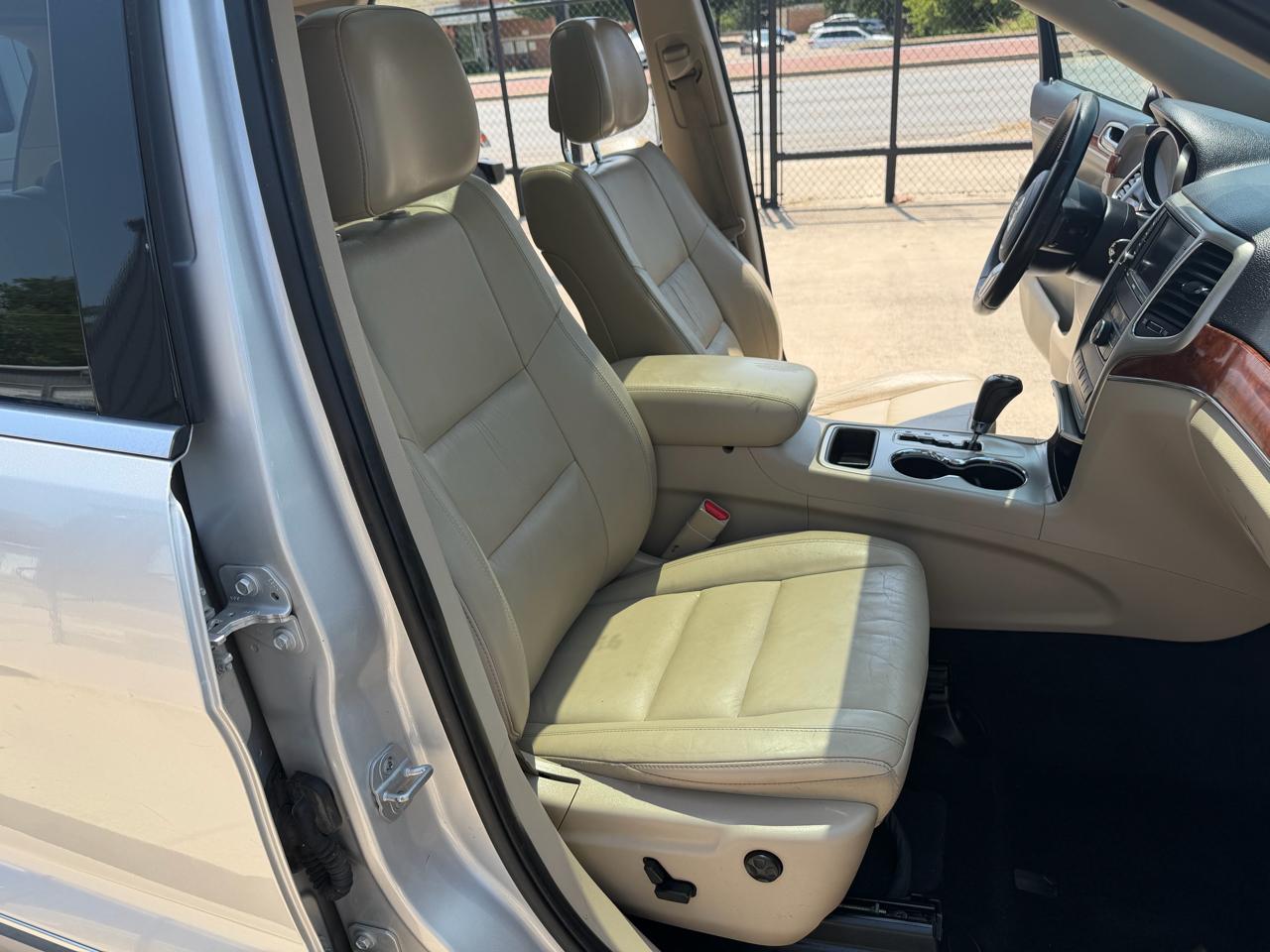 Jeep Grand Cherokee Limited 2WD 2012