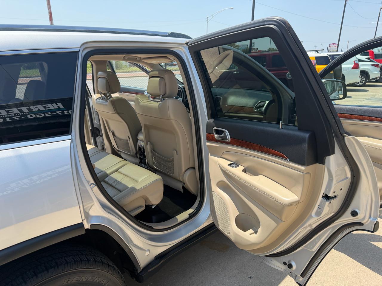 Jeep Grand Cherokee Limited 2WD 2012