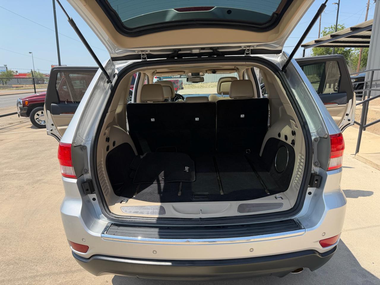 Jeep Grand Cherokee Limited 2WD 2012