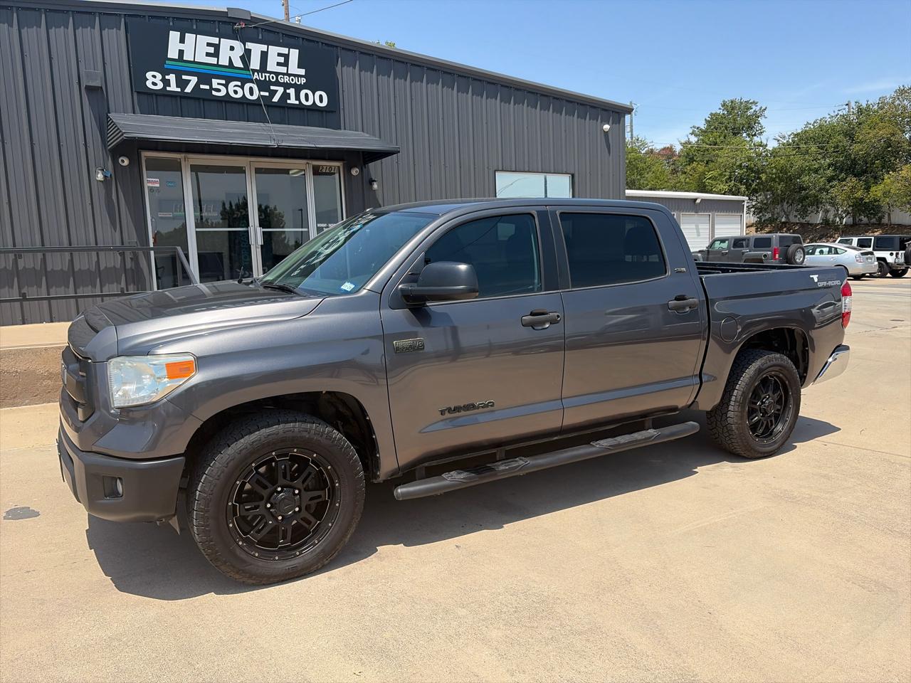 Toyota Tundra SR5 5.7L V8 FFV CrewMax 2WD 2016