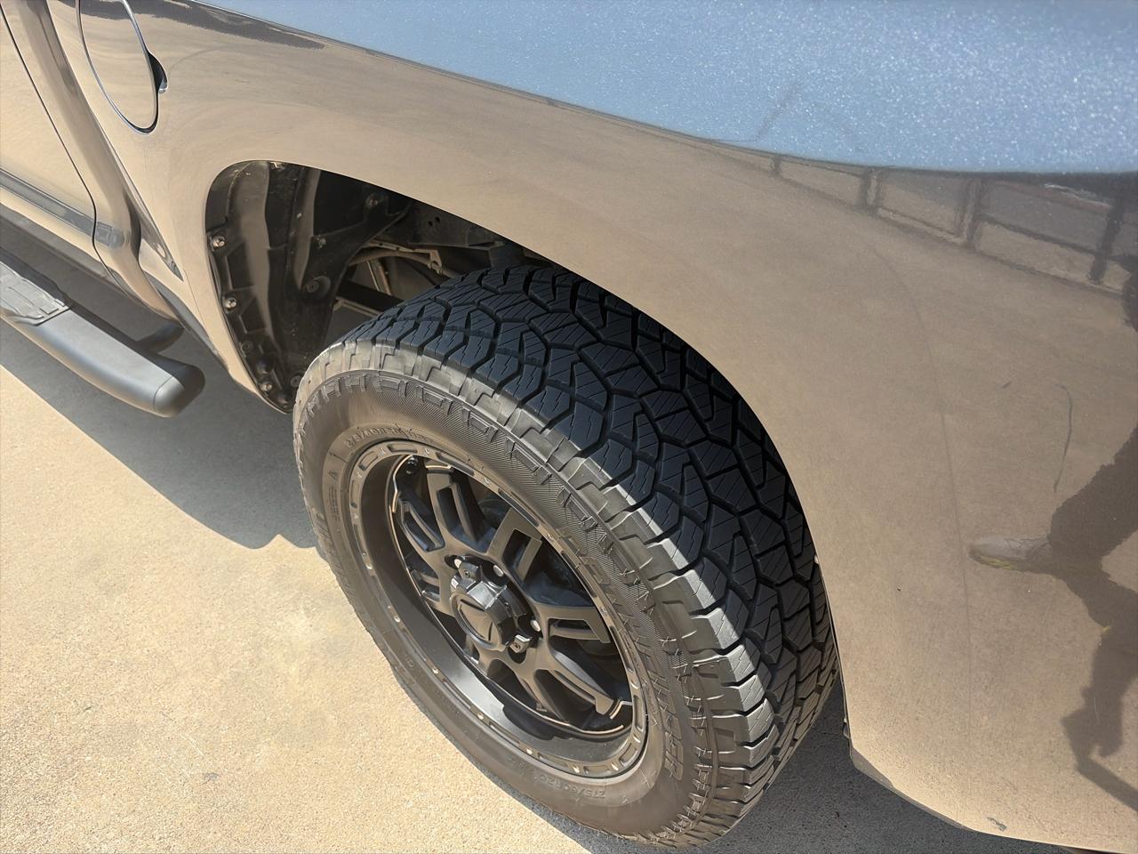Toyota Tundra SR5 5.7L V8 FFV CrewMax 2WD 2016