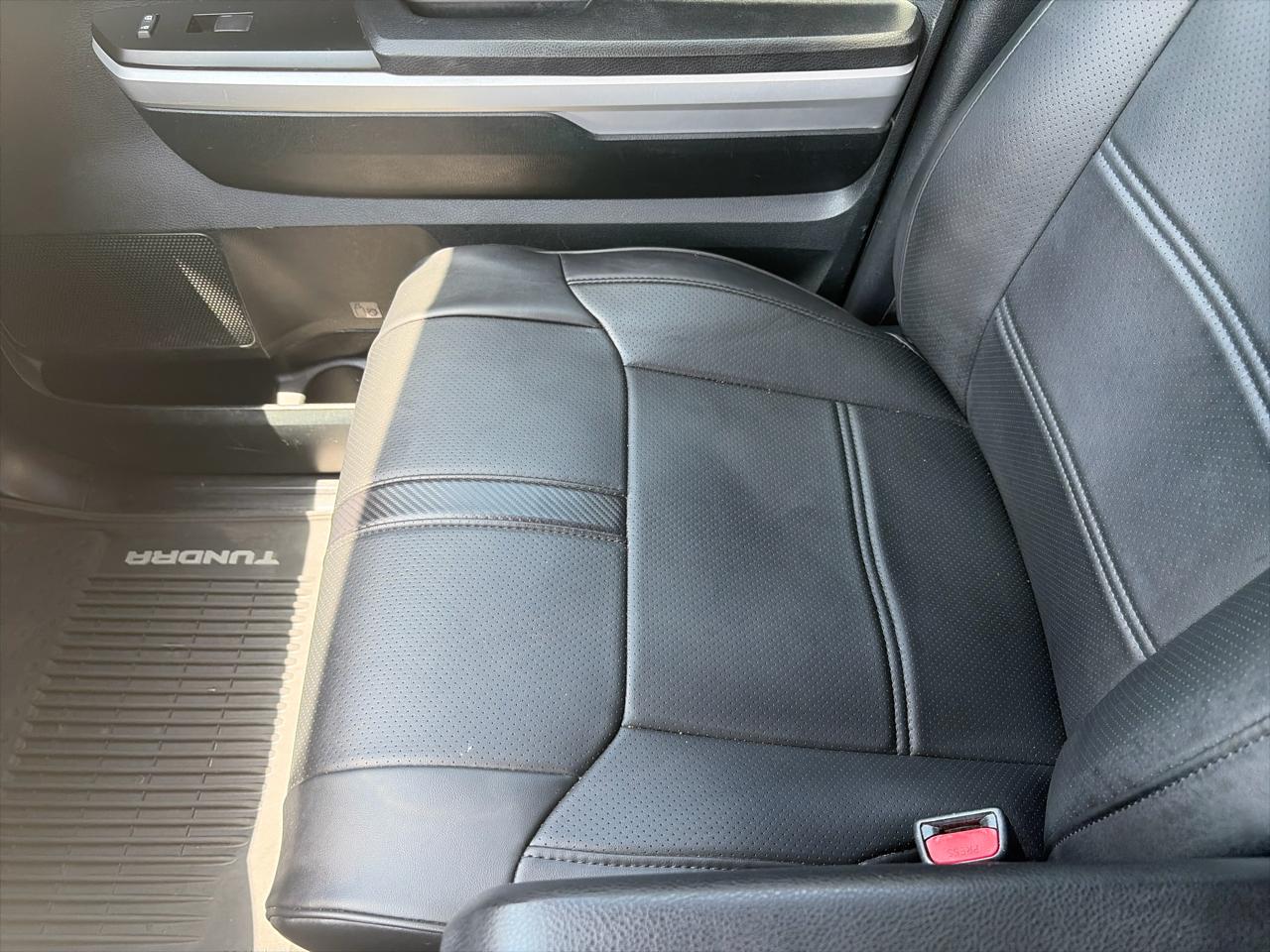 Toyota Tundra SR5 5.7L V8 FFV CrewMax 2WD 2016