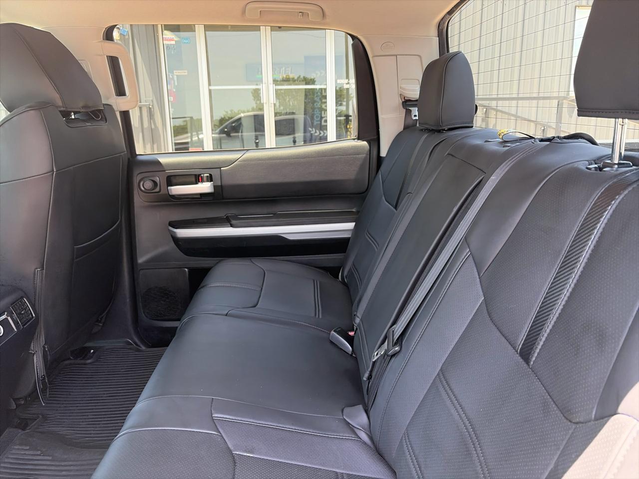 Toyota Tundra SR5 5.7L V8 FFV CrewMax 2WD 2016
