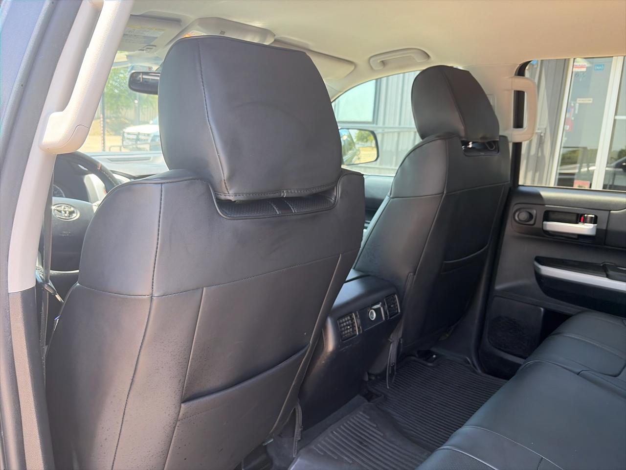 Toyota Tundra SR5 5.7L V8 FFV CrewMax 2WD 2016