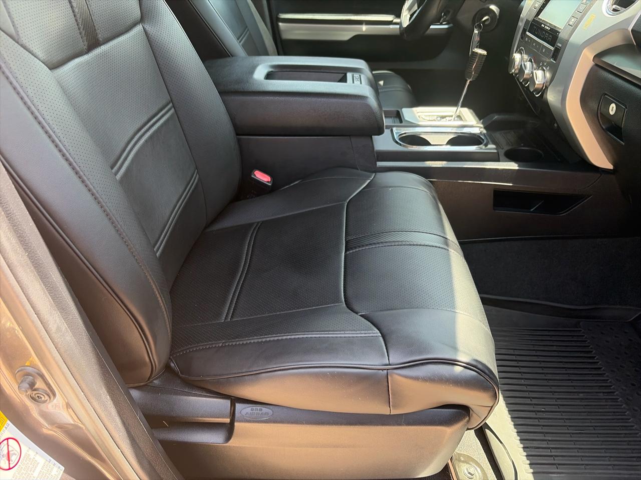 Toyota Tundra SR5 5.7L V8 FFV CrewMax 2WD 2016