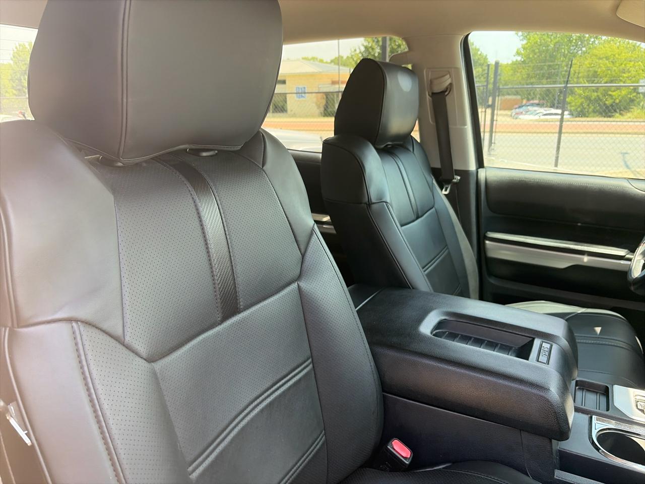 Toyota Tundra SR5 5.7L V8 FFV CrewMax 2WD 2016