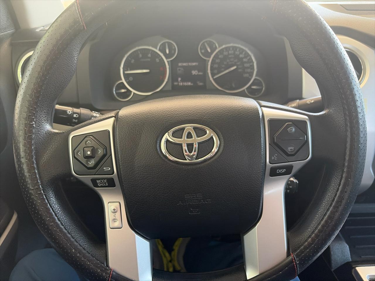 Toyota Tundra SR5 5.7L V8 FFV CrewMax 2WD 2016