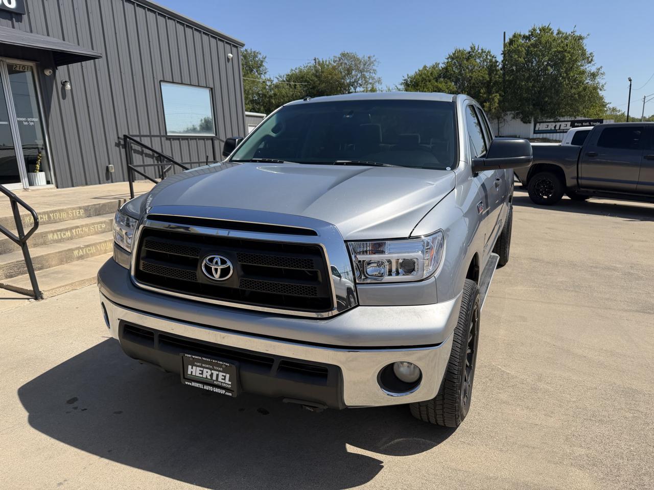 Toyota Tundra Tundra-Grade 5.7L FFV Double Cab 4WD 2010