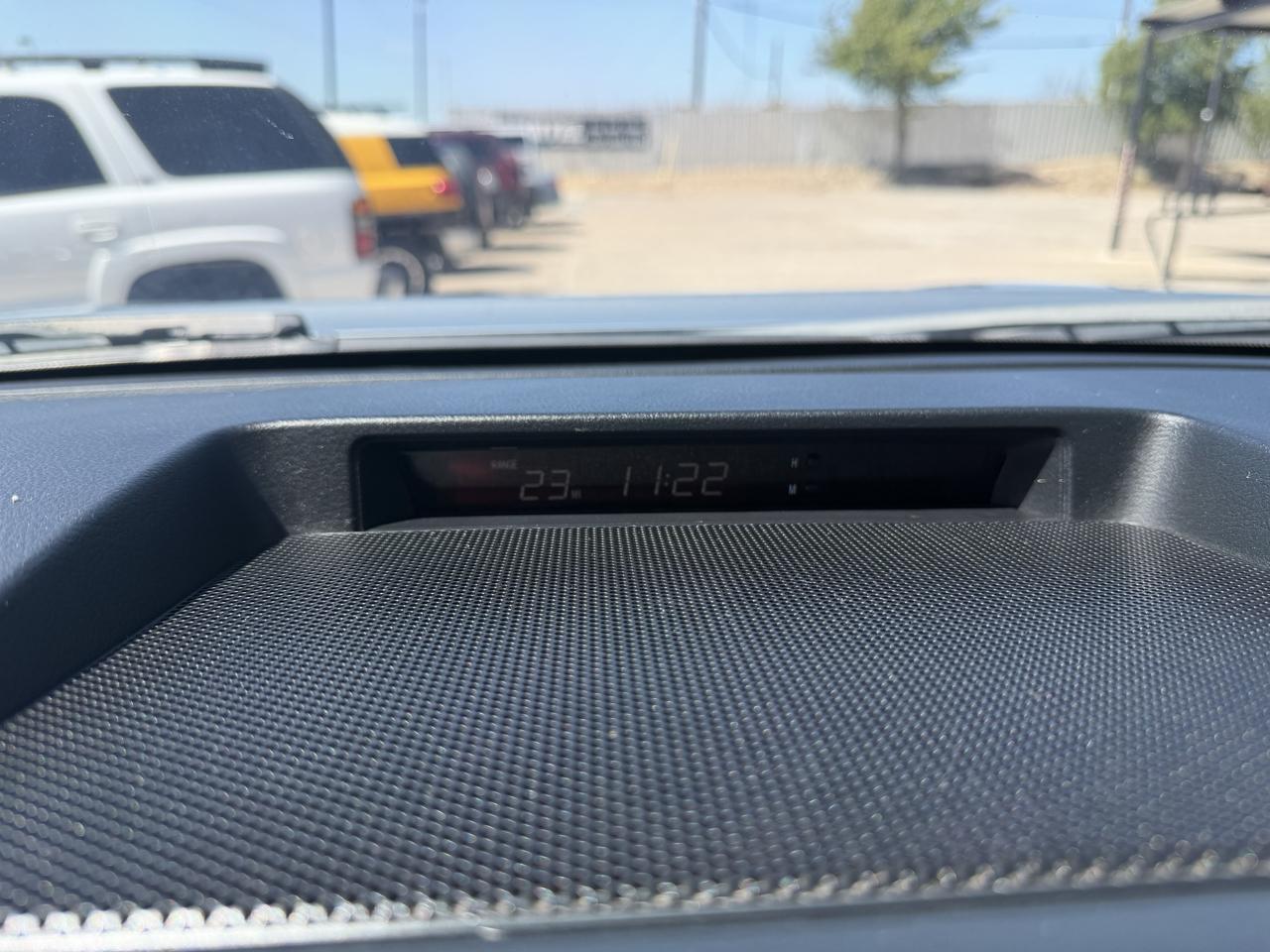 Toyota Tundra Tundra-Grade 5.7L FFV Double Cab 4WD 2010