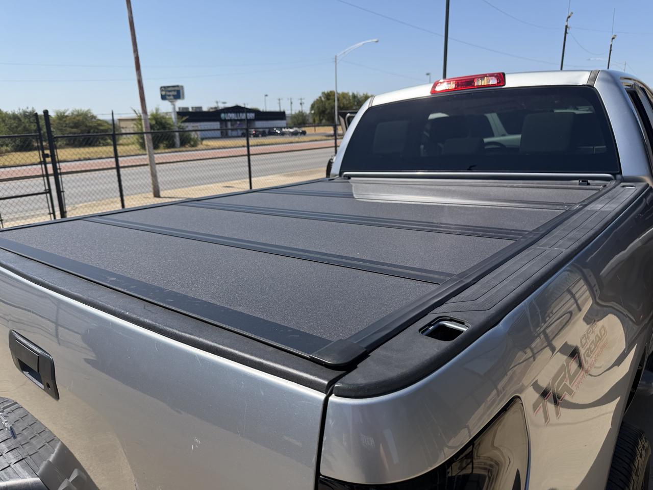 Toyota Tundra Tundra-Grade 5.7L FFV Double Cab 4WD 2010
