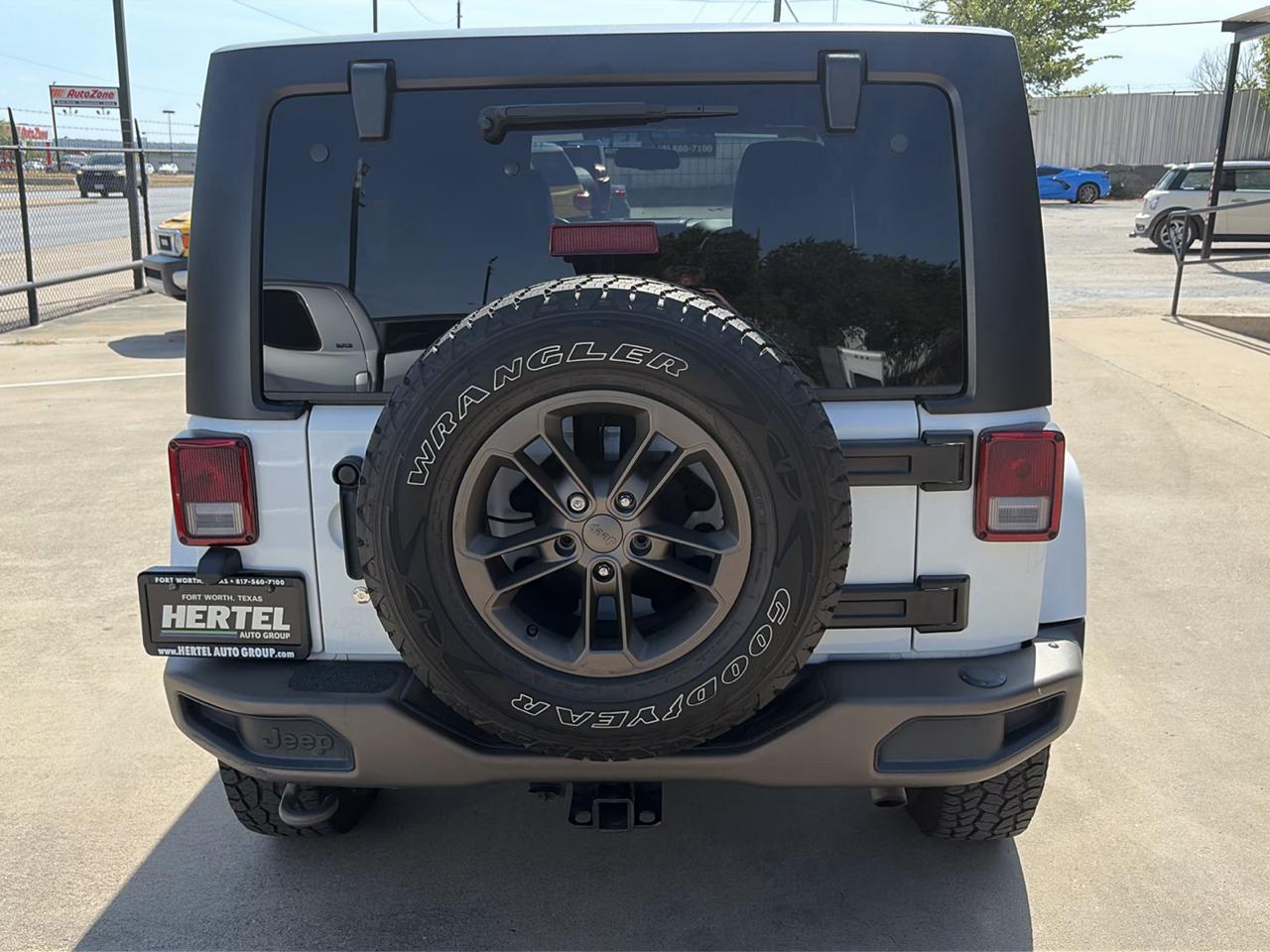 Jeep Wrangler Unlimited Sahara 4WD 2017