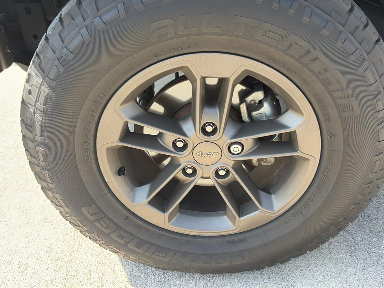 Jeep Wrangler Unlimited Sahara 4WD 2017
