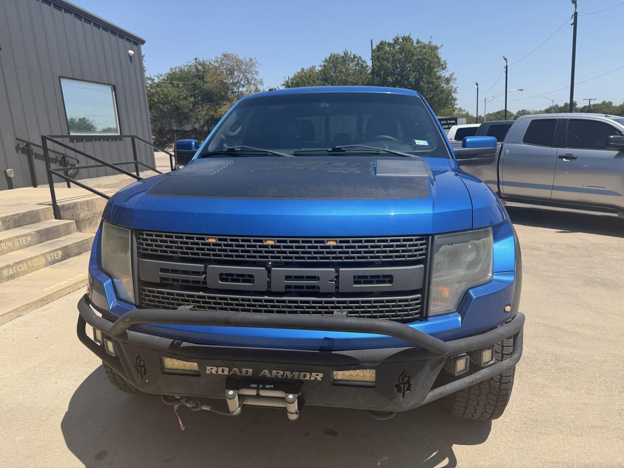 Ford F-150 SVT Raptor SuperCrew 5.5-ft. Bed 4WD 2013