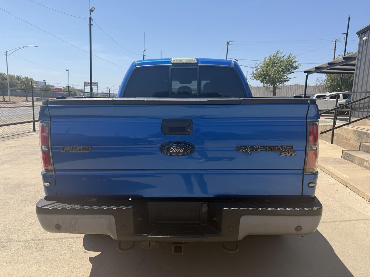Ford F-150 SVT Raptor SuperCrew 5.5-ft. Bed 4WD 2013