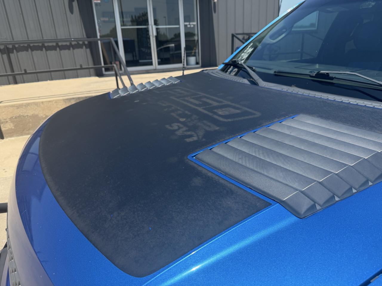 Ford F-150 SVT Raptor SuperCrew 5.5-ft. Bed 4WD 2013