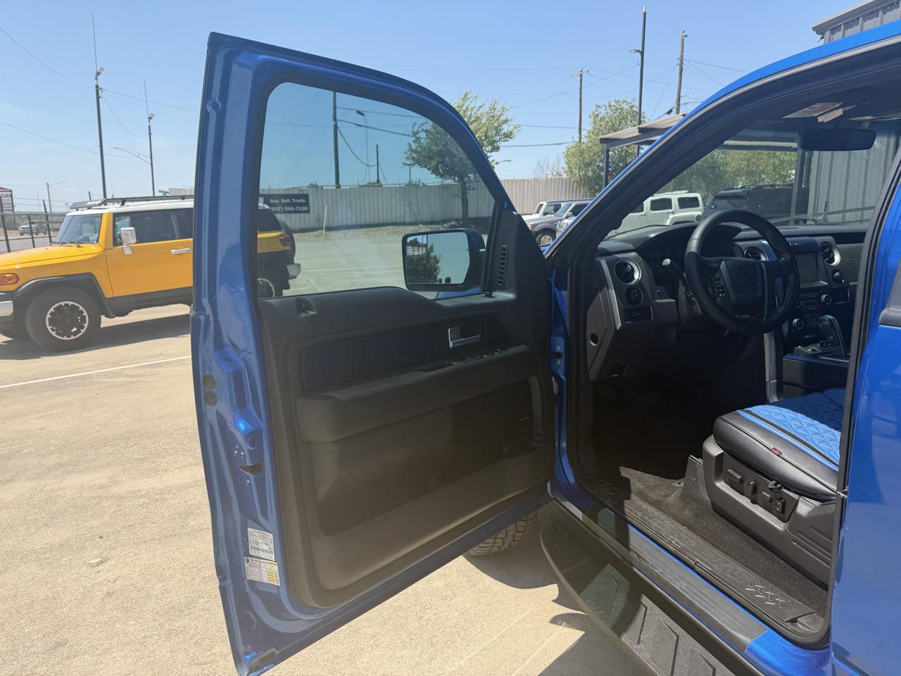 Ford F-150 SVT Raptor SuperCrew 5.5-ft. Bed 4WD 2013