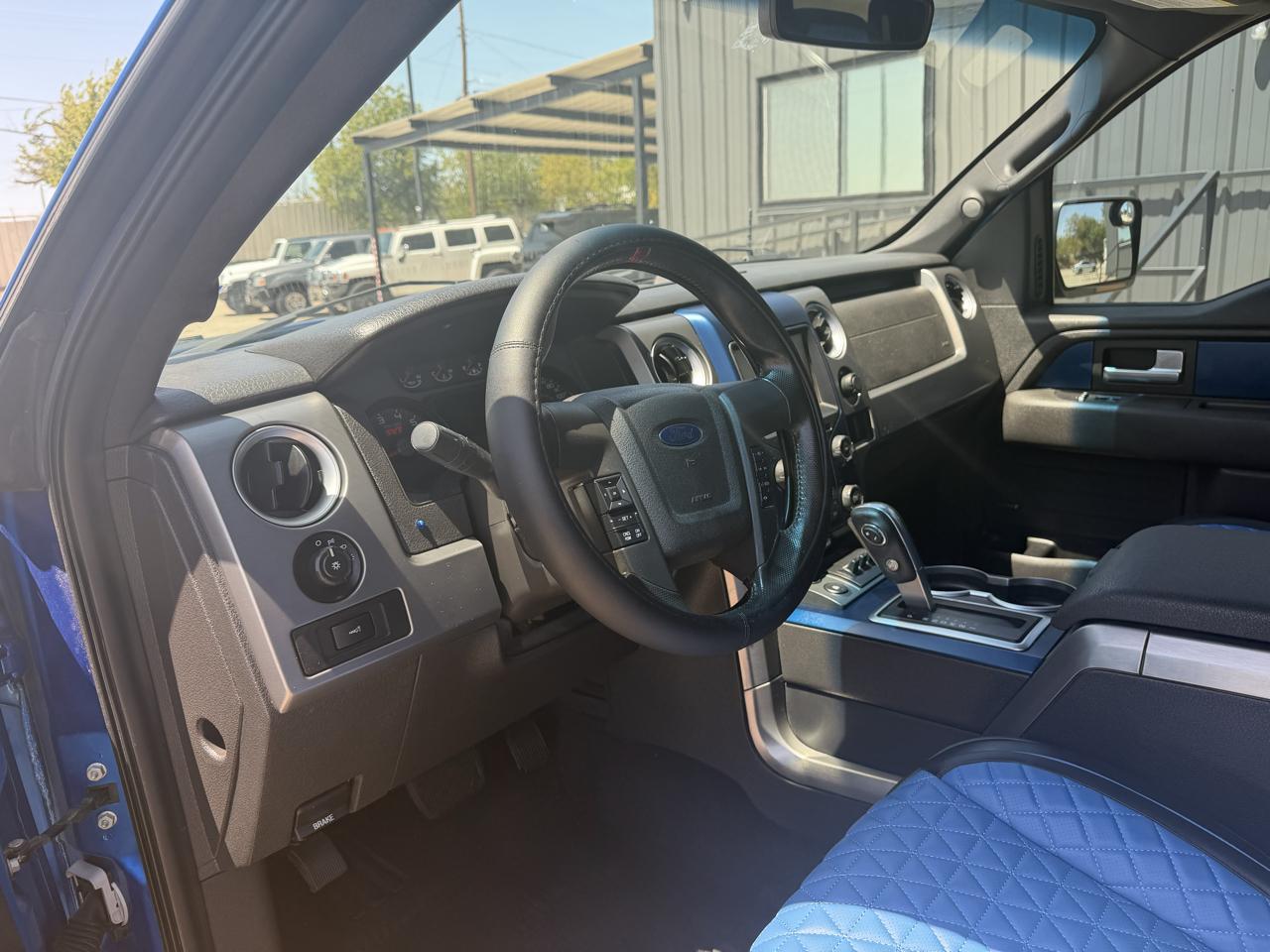 Ford F-150 SVT Raptor SuperCrew 5.5-ft. Bed 4WD 2013