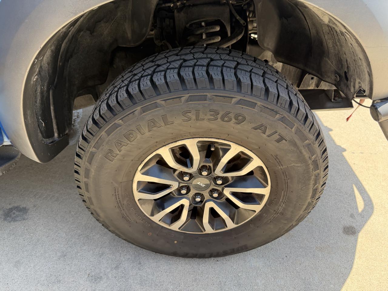 Ford F-150 SVT Raptor SuperCrew 5.5-ft. Bed 4WD 2013
