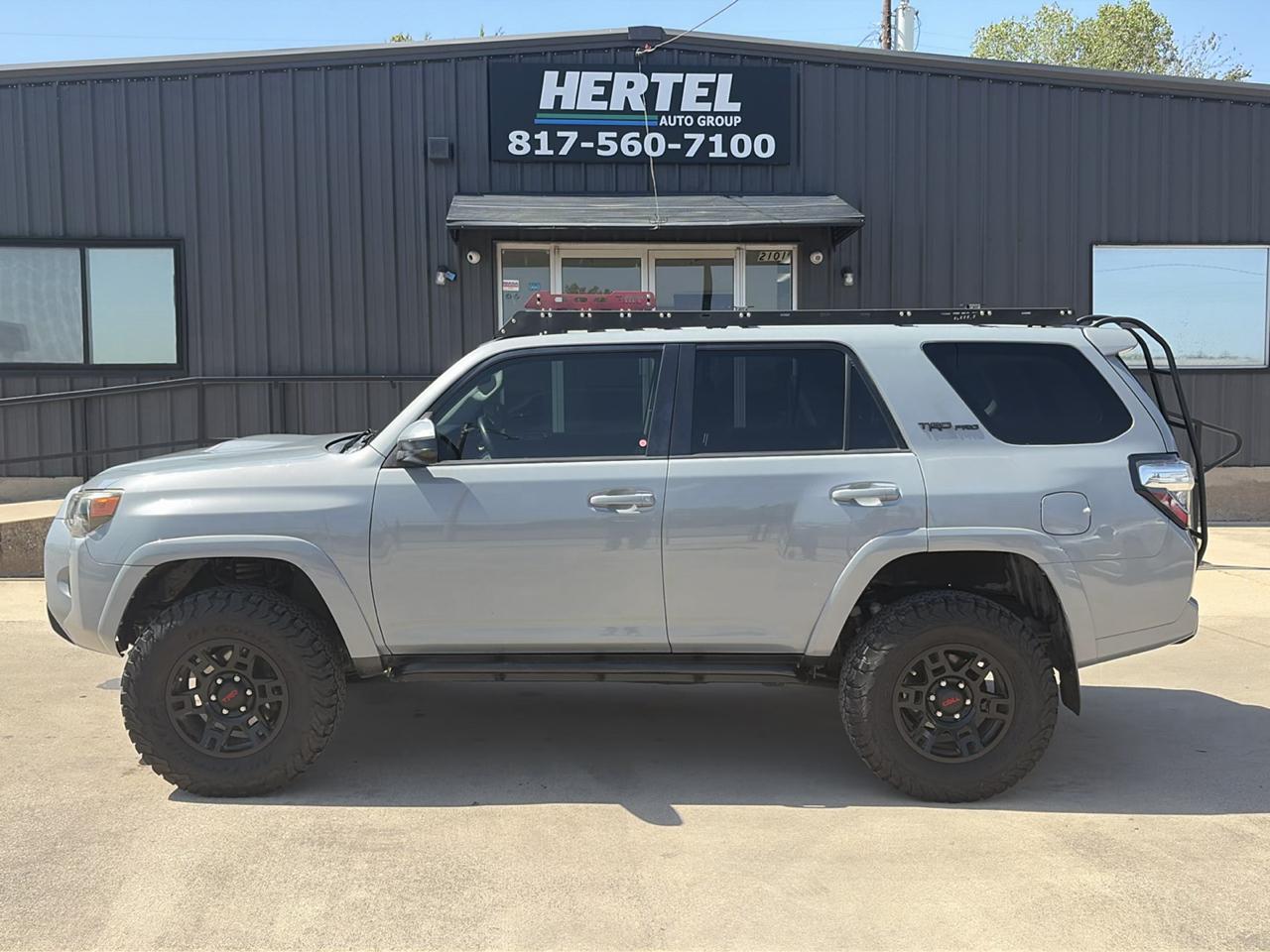 Toyota 4Runner 4WD 4dr V6 TRD Pro (Natl) 2017