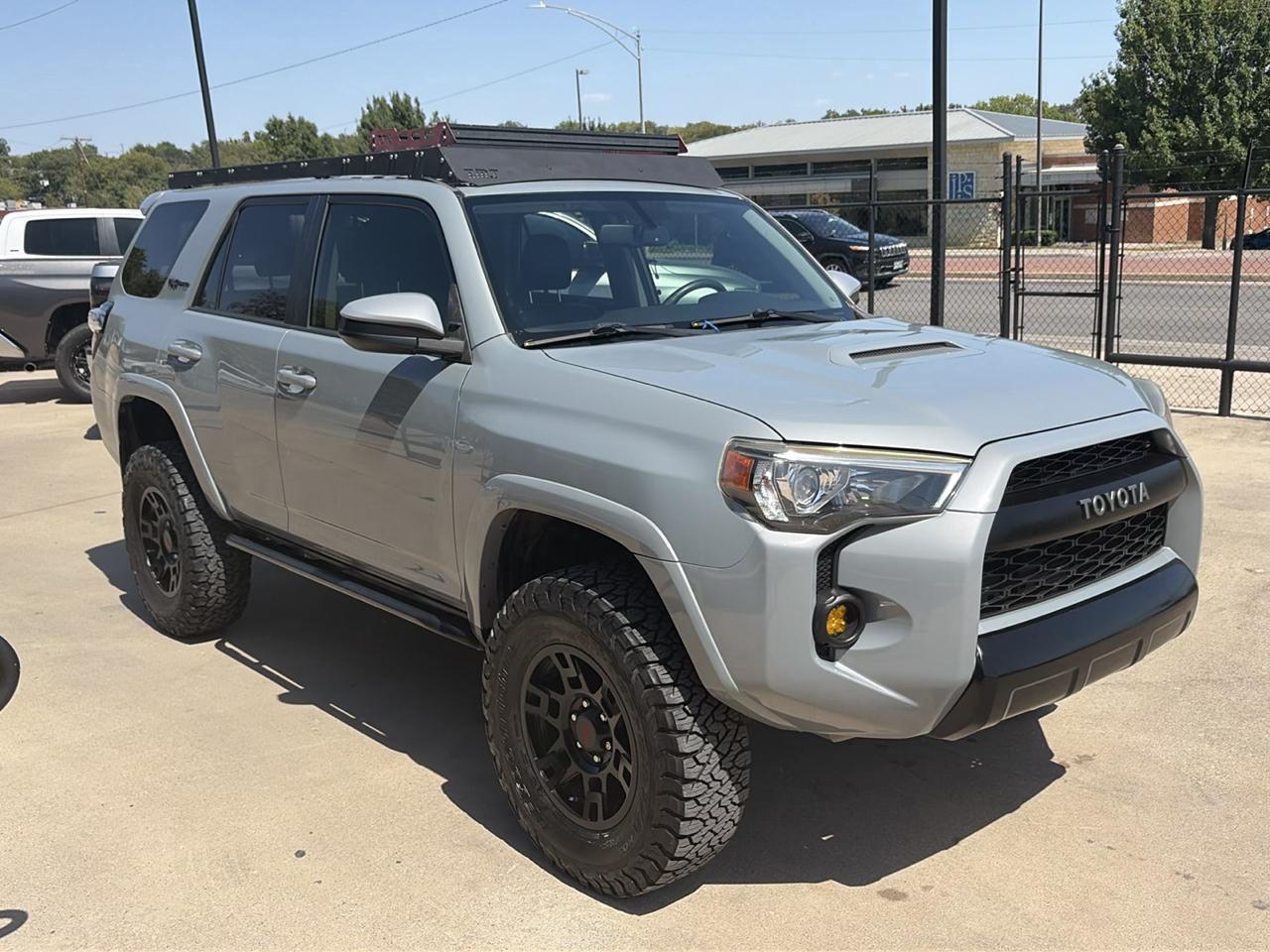 Toyota 4Runner 4WD 4dr V6 TRD Pro (Natl) 2017