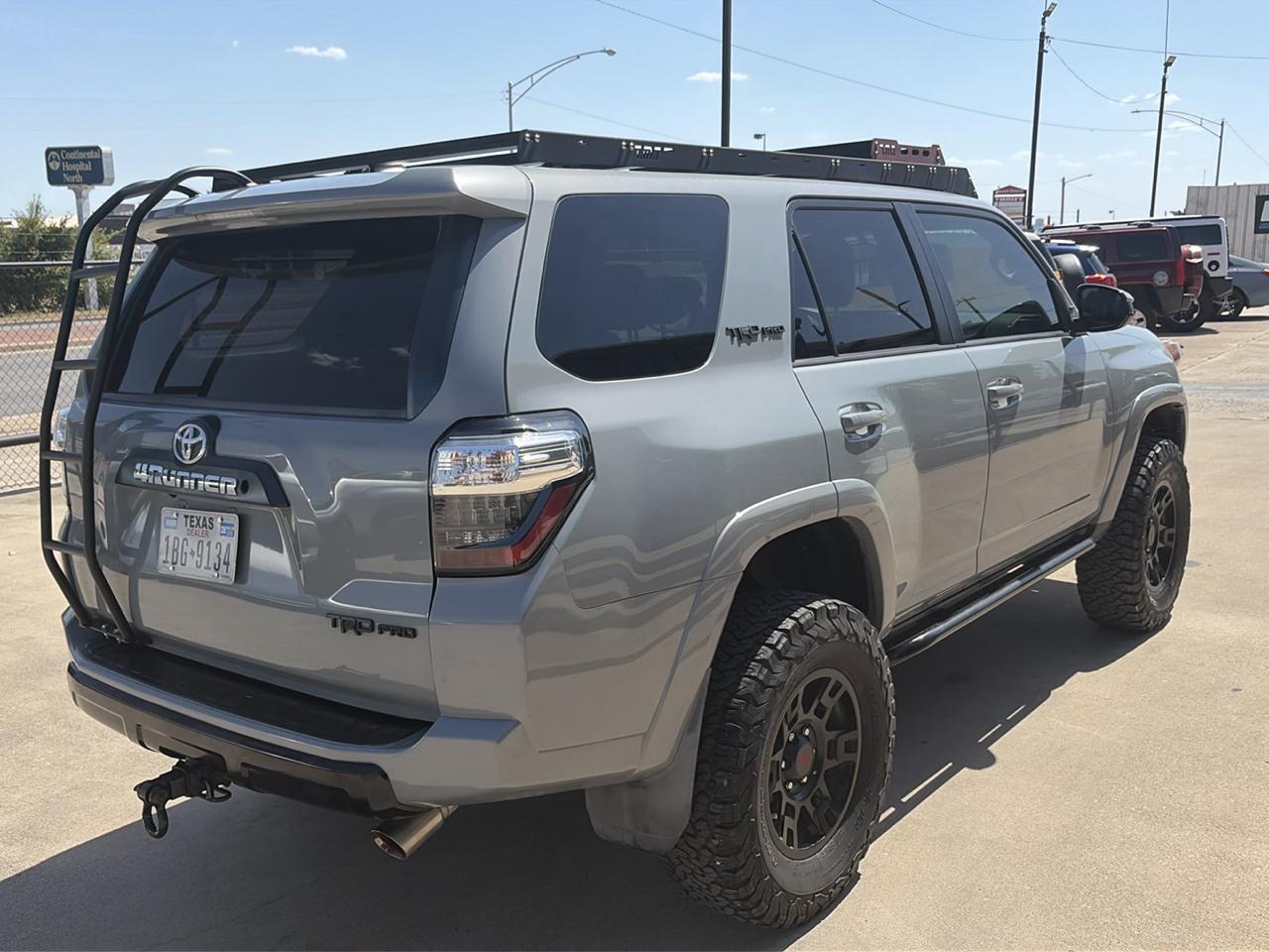 Toyota 4Runner 4WD 4dr V6 TRD Pro (Natl) 2017