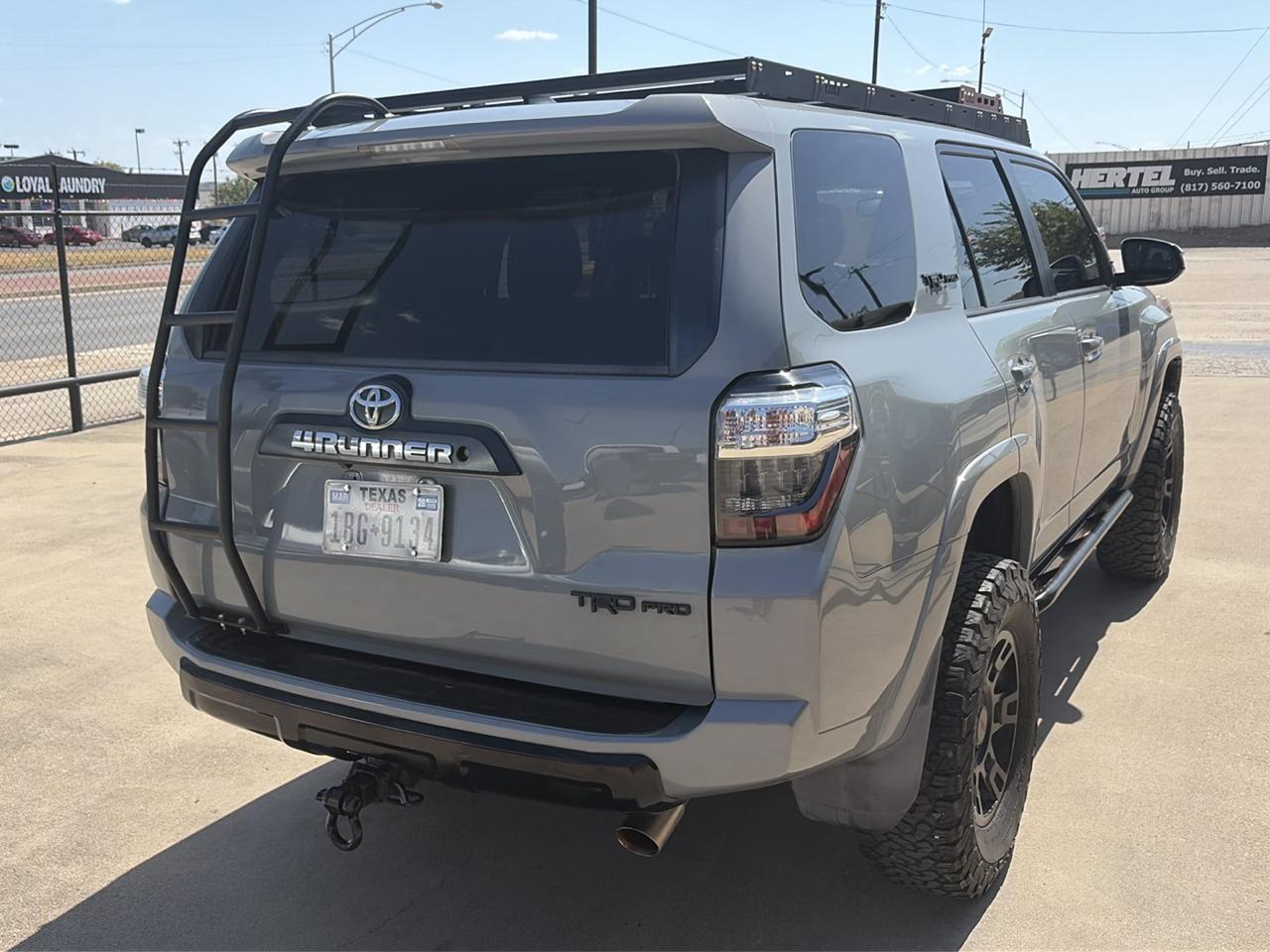 Toyota 4Runner 4WD 4dr V6 TRD Pro (Natl) 2017