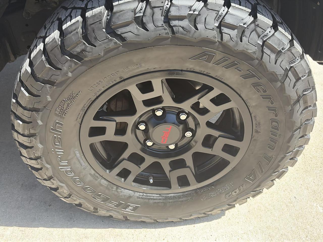 Toyota 4Runner 4WD 4dr V6 TRD Pro (Natl) 2017