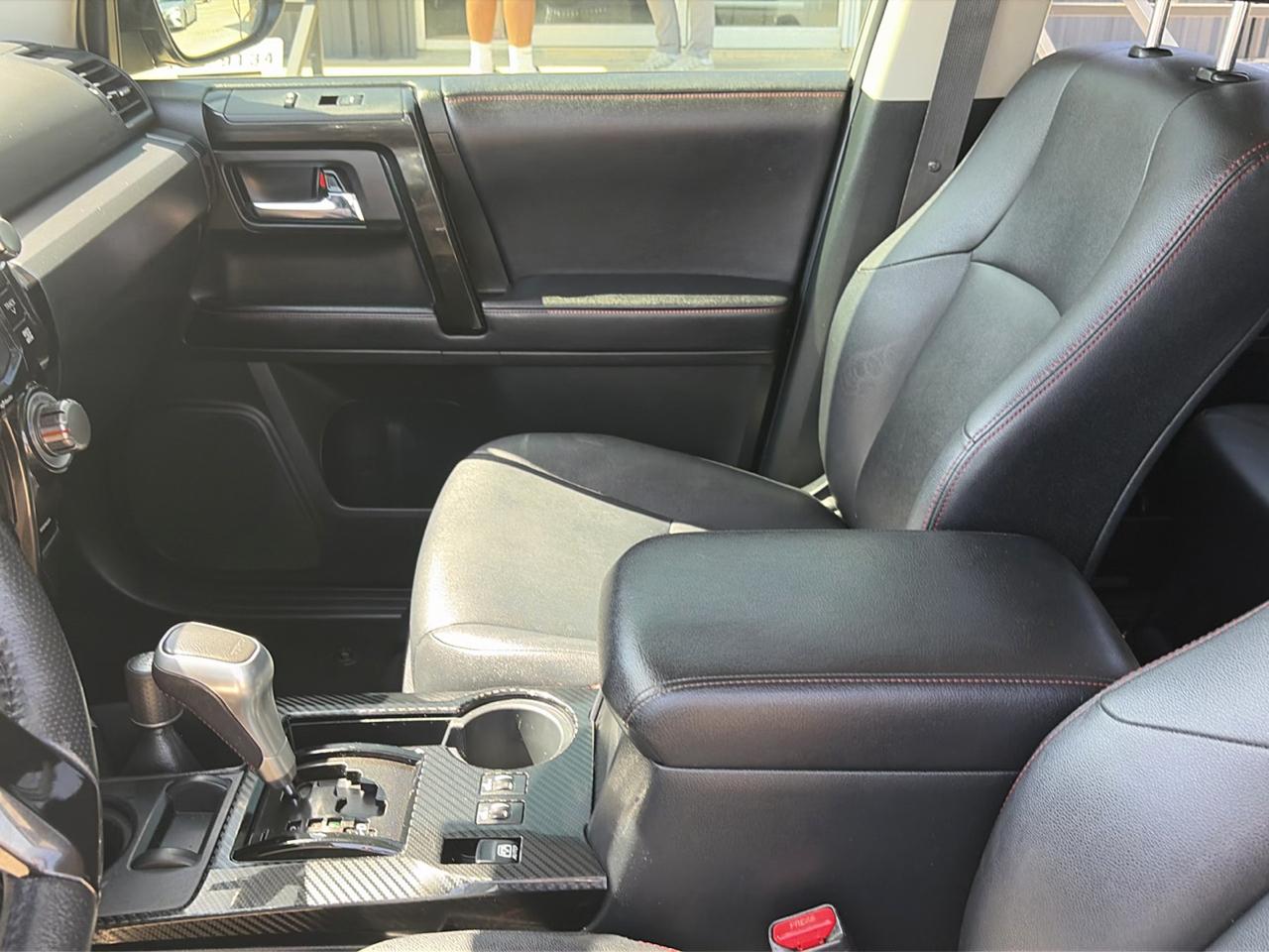 Toyota 4Runner 4WD 4dr V6 TRD Pro (Natl) 2017