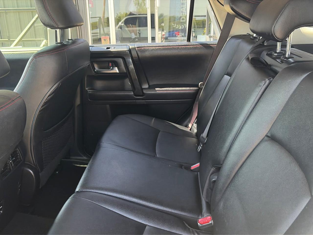 Toyota 4Runner 4WD 4dr V6 TRD Pro (Natl) 2017