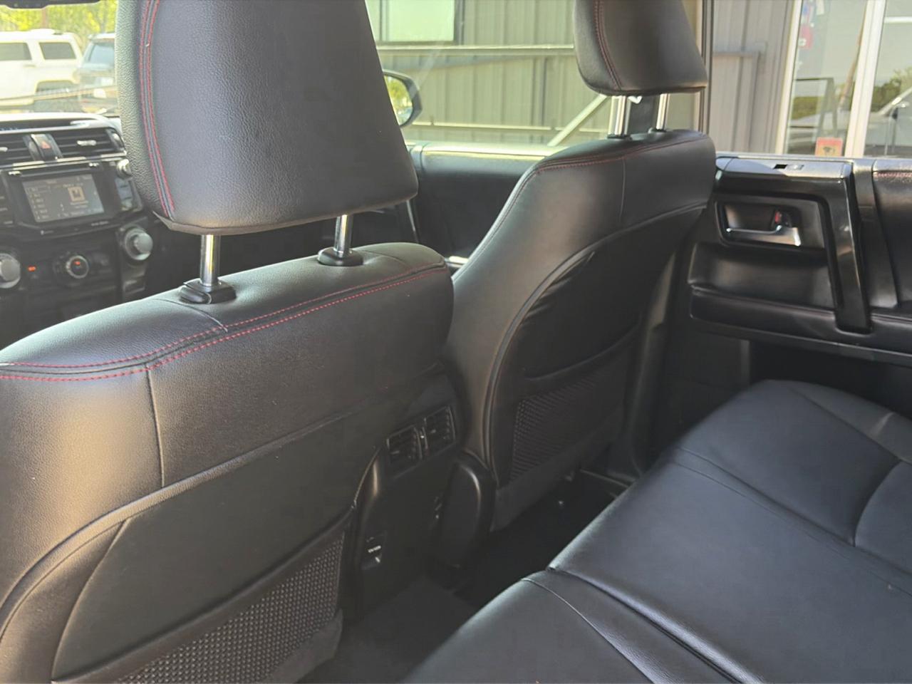 Toyota 4Runner 4WD 4dr V6 TRD Pro (Natl) 2017