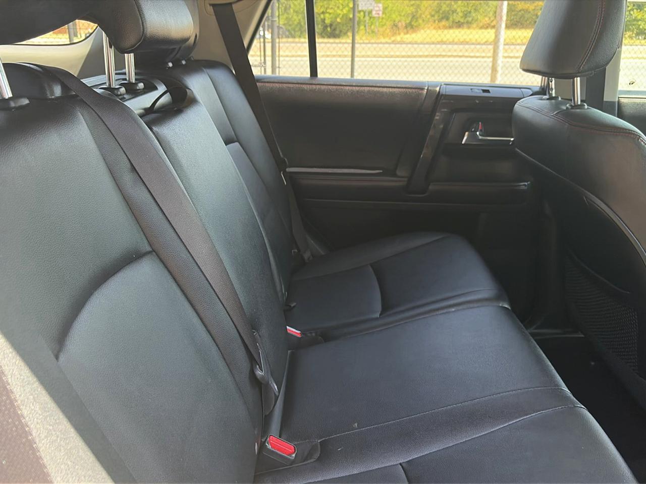 Toyota 4Runner 4WD 4dr V6 TRD Pro (Natl) 2017