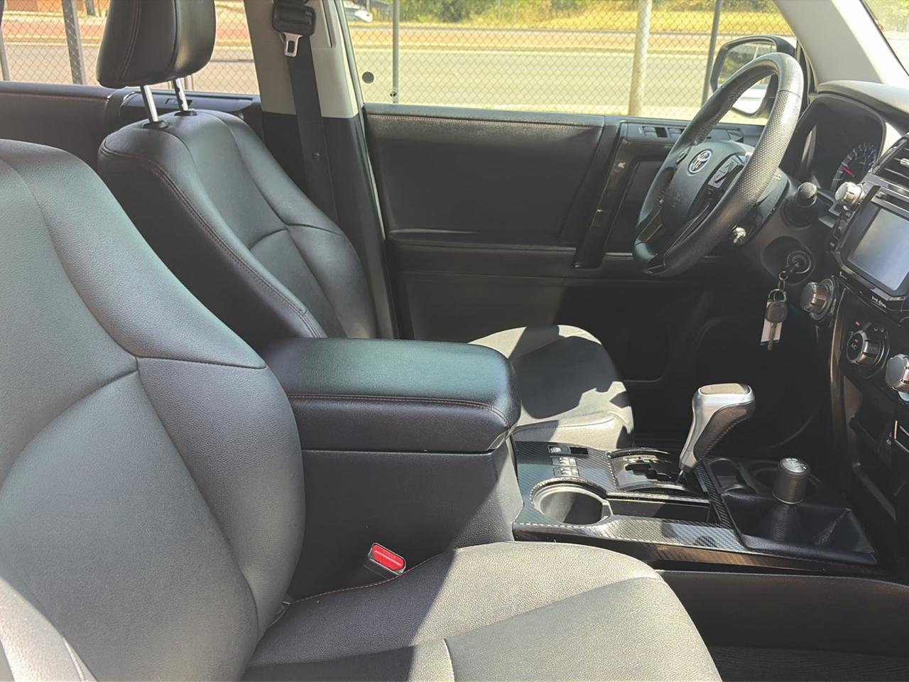 Toyota 4Runner 4WD 4dr V6 TRD Pro (Natl) 2017