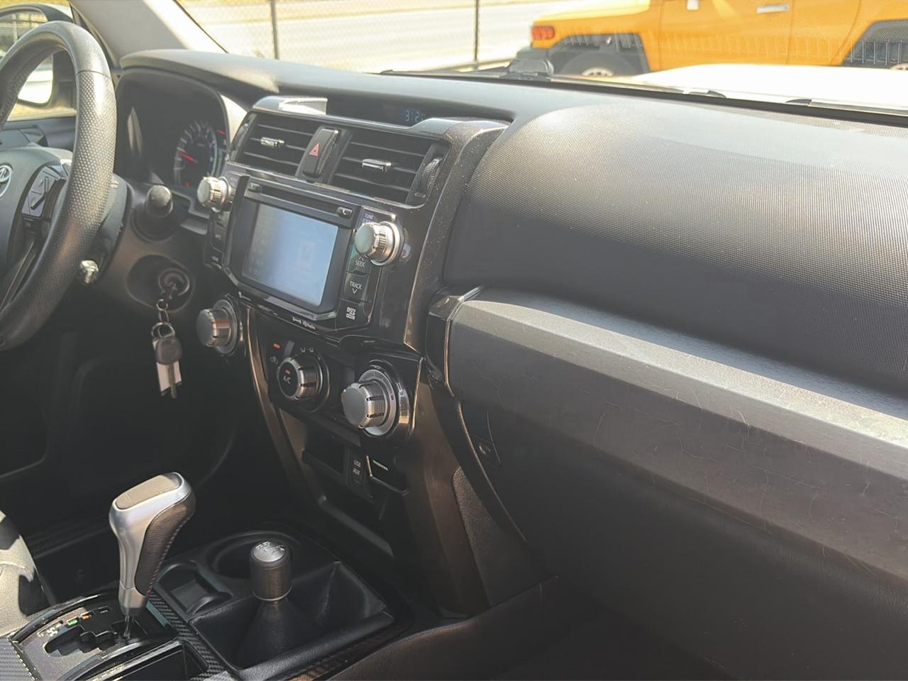 Toyota 4Runner 4WD 4dr V6 TRD Pro (Natl) 2017
