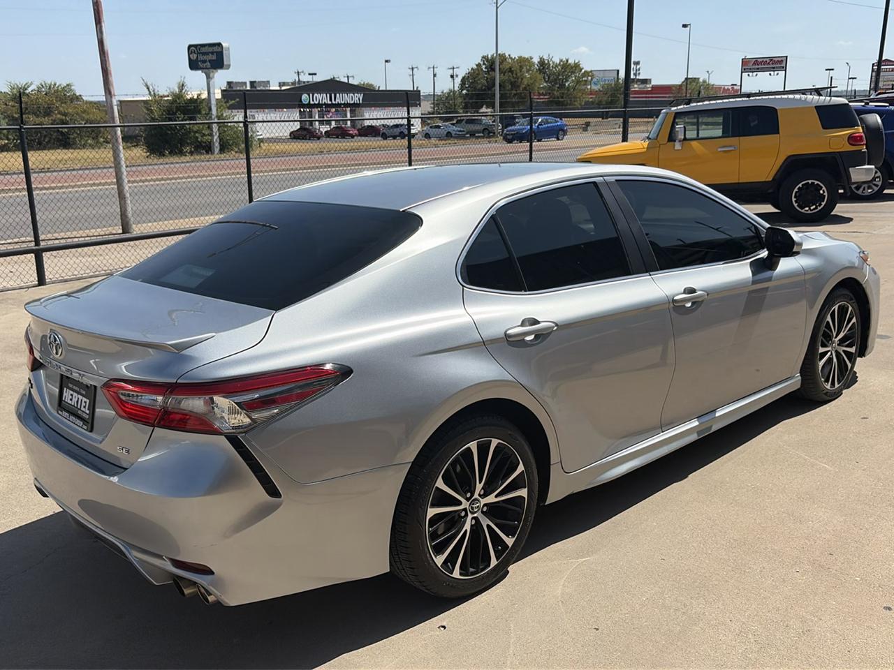 Toyota Camry 4dr Sdn I4 Auto SE (Natl) 2018