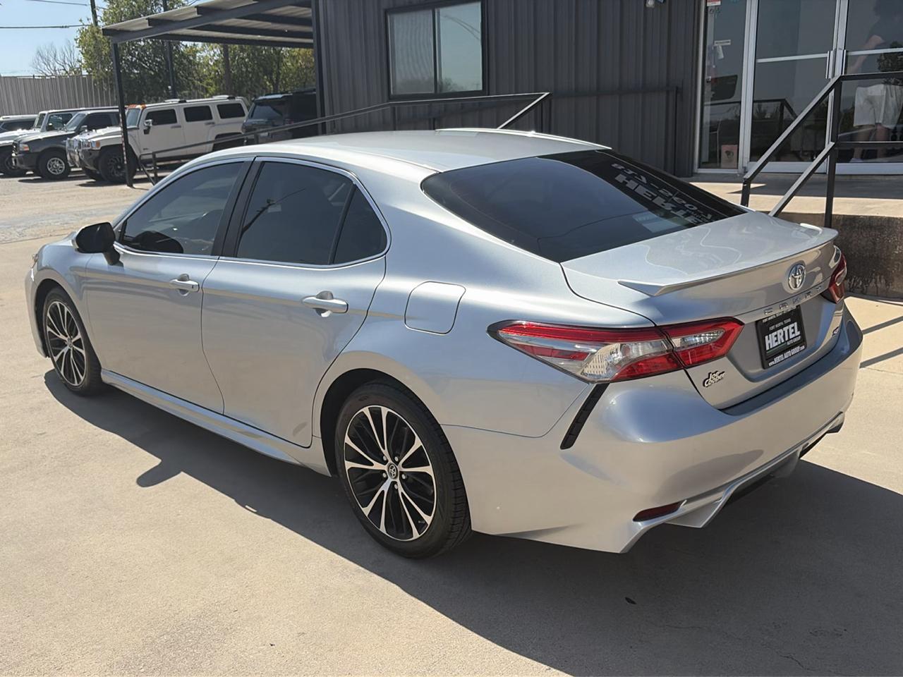 Toyota Camry 4dr Sdn I4 Auto SE (Natl) 2018