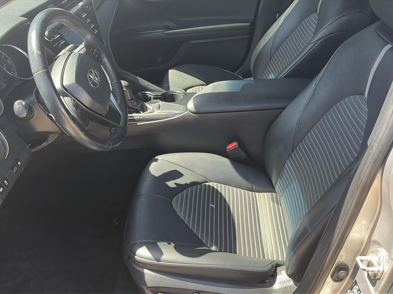 Toyota Camry 4dr Sdn I4 Auto SE (Natl) 2018