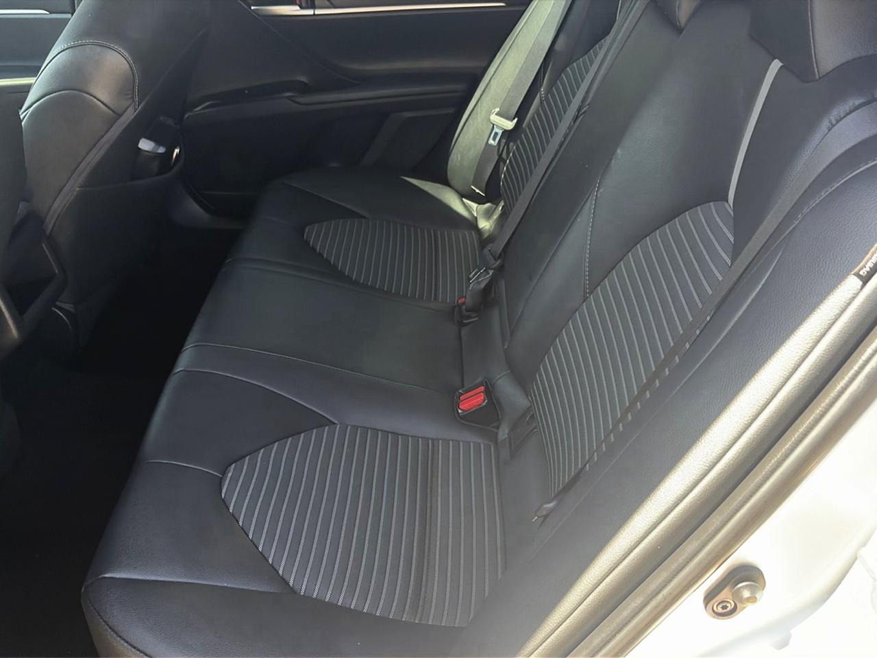 Toyota Camry 4dr Sdn I4 Auto SE (Natl) 2018
