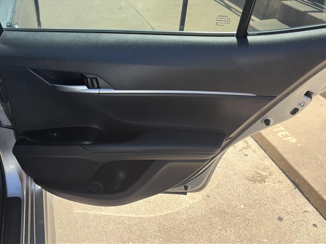 Toyota Camry 4dr Sdn I4 Auto SE (Natl) 2018