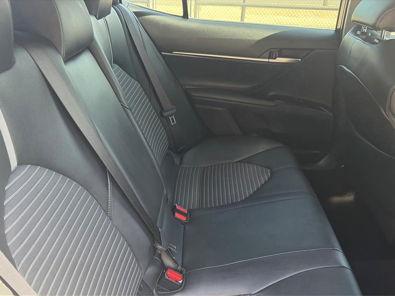 Toyota Camry 4dr Sdn I4 Auto SE (Natl) 2018
