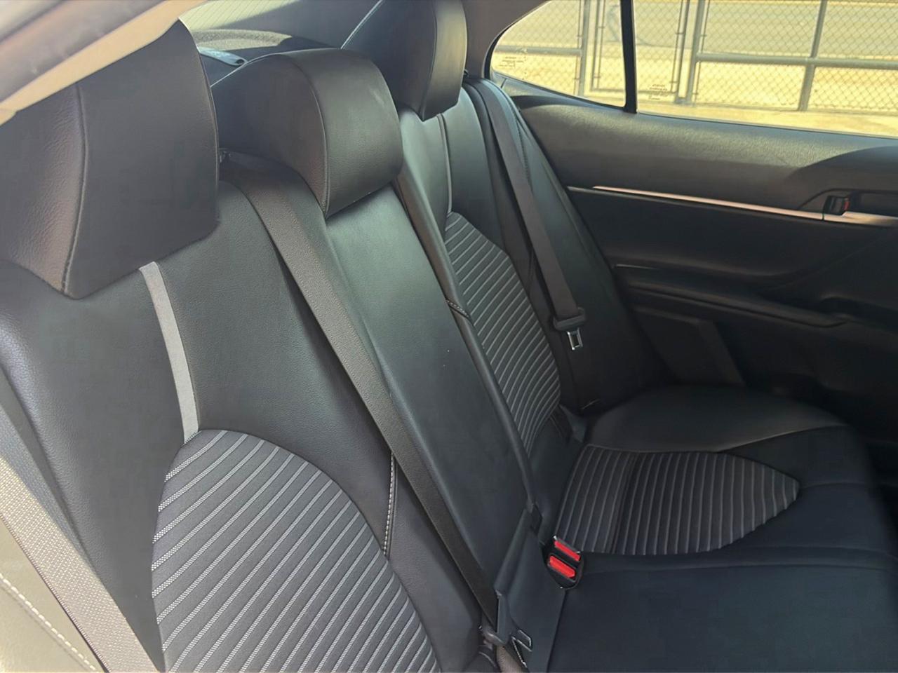 Toyota Camry 4dr Sdn I4 Auto SE (Natl) 2018