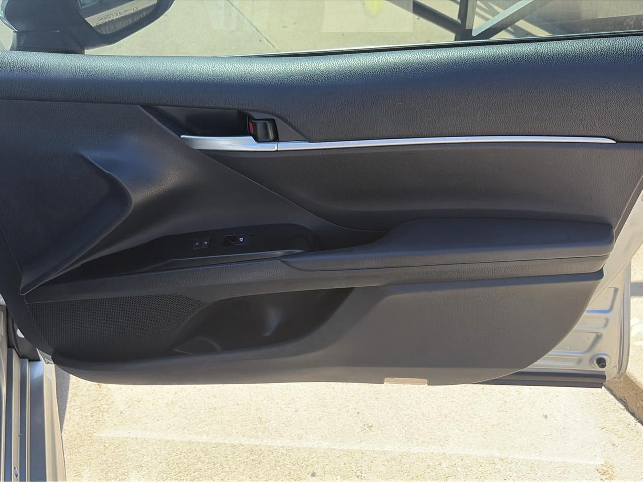 Toyota Camry 4dr Sdn I4 Auto SE (Natl) 2018